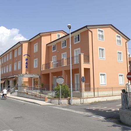 Residence Pax Fiumaretta di Ameglia Exterior foto