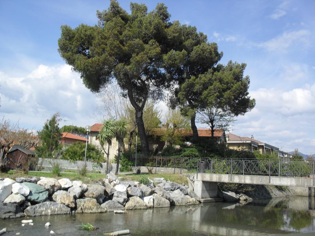 Residence Pax Fiumaretta di Ameglia Exterior foto