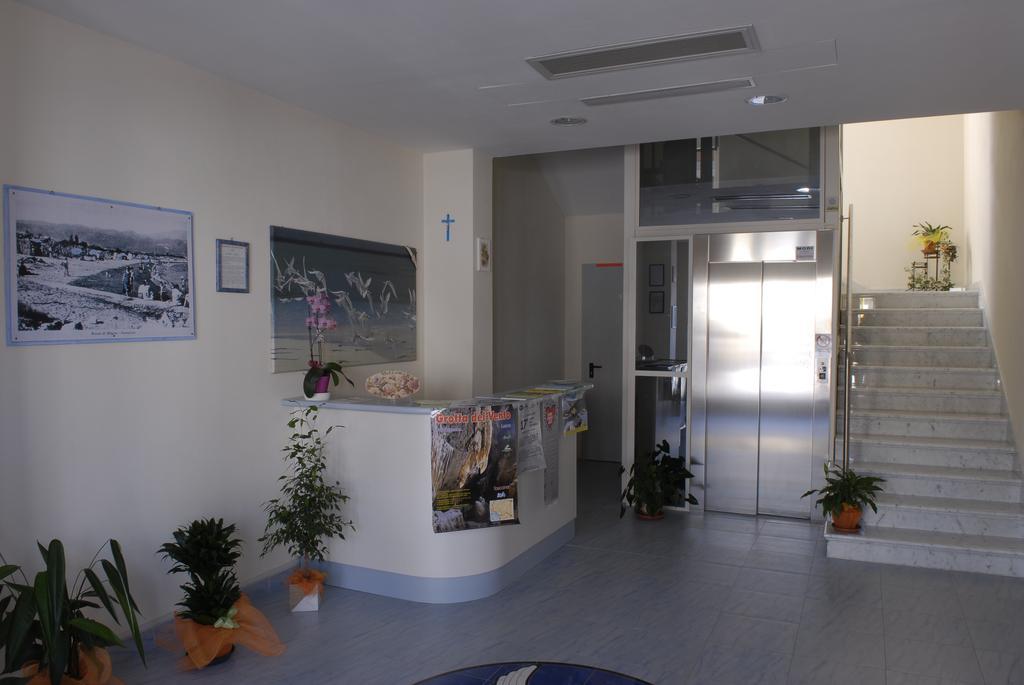 Residence Pax Fiumaretta di Ameglia Exterior foto
